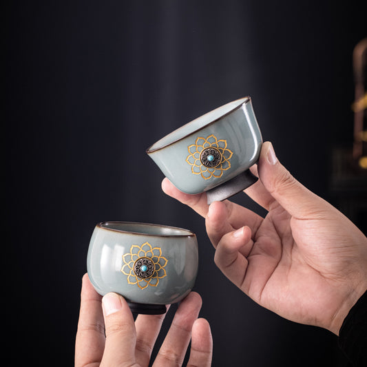 High-end Ru Kiln Ceramic Master Cup Retro Rotating Tasting Cup Personal Tea Cup Gift Box Single Cup Gift