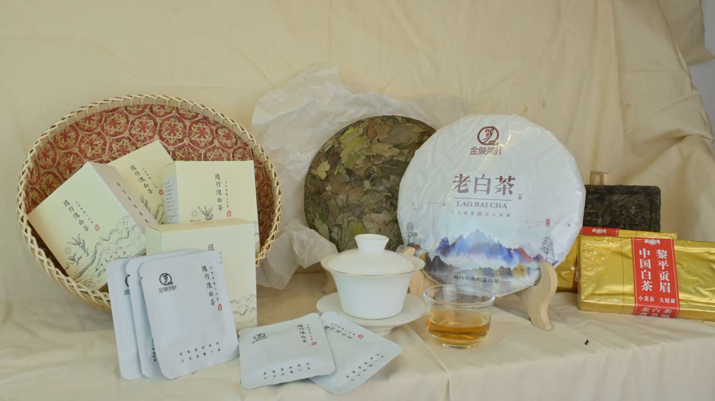 Old white tea, cake, 370g
